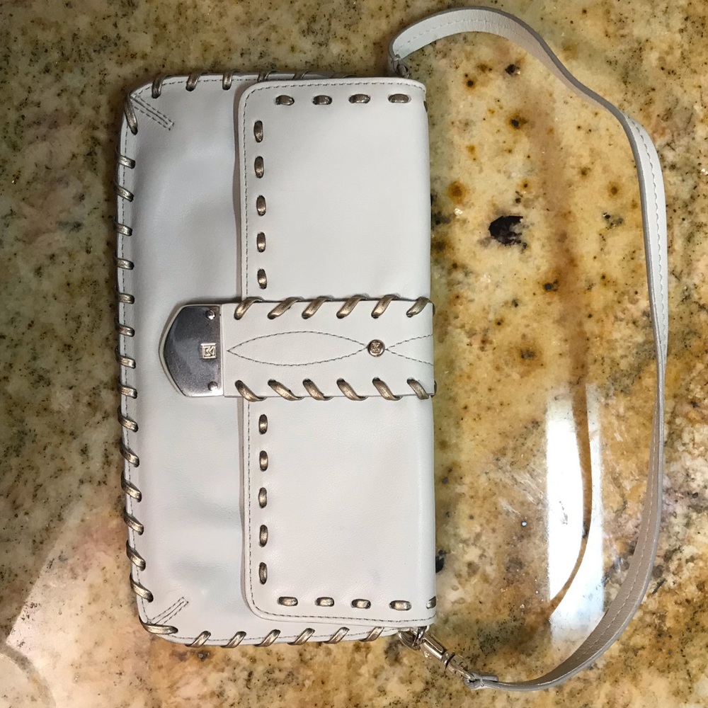 Michael kors wristlet - NEW- NWOT